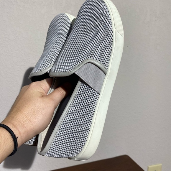 VINCE Preston B gray perforated slip on sneakers comfort casual minimal size 6 - Picture 6 of 9